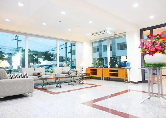White House Bizotel Hotel Bangkok
