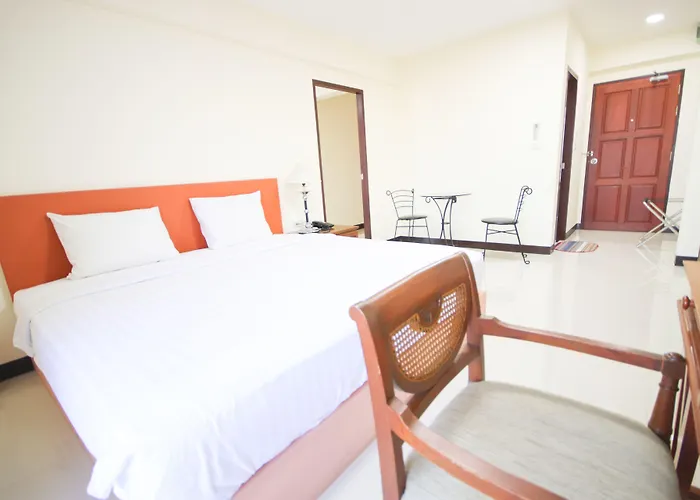 Hotel White House Bizotel