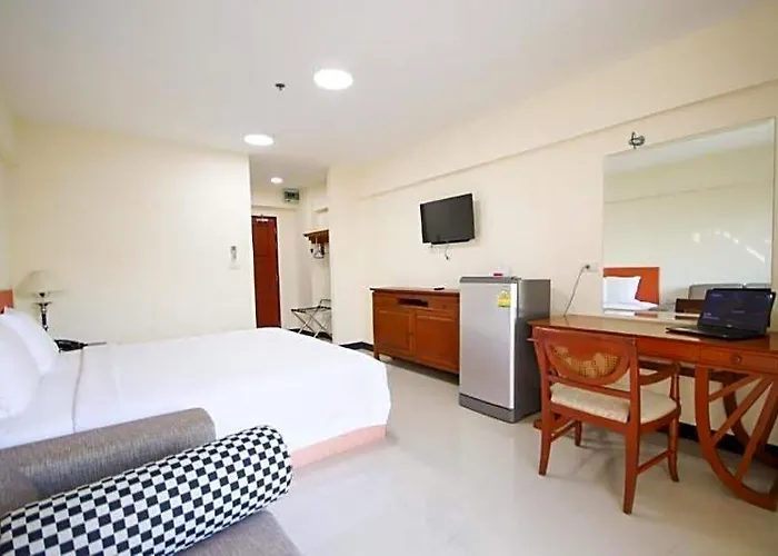 Hotel White House Bizotel